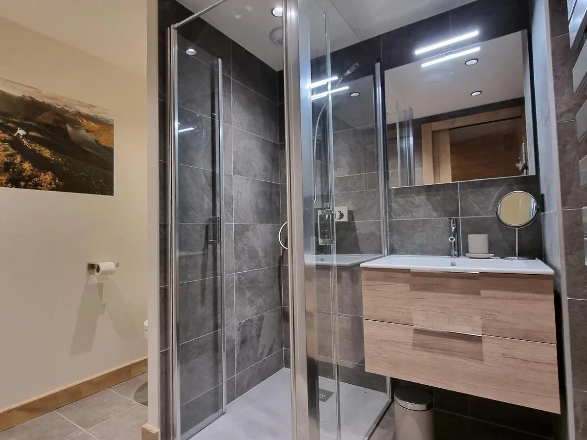 Appartement Neuf Au Centre Des Gets Avec Balcon, Sauna, Parking Et Proximite Pistes - Fr-1-598-138 Les Gets